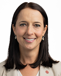 Robyn King headshot